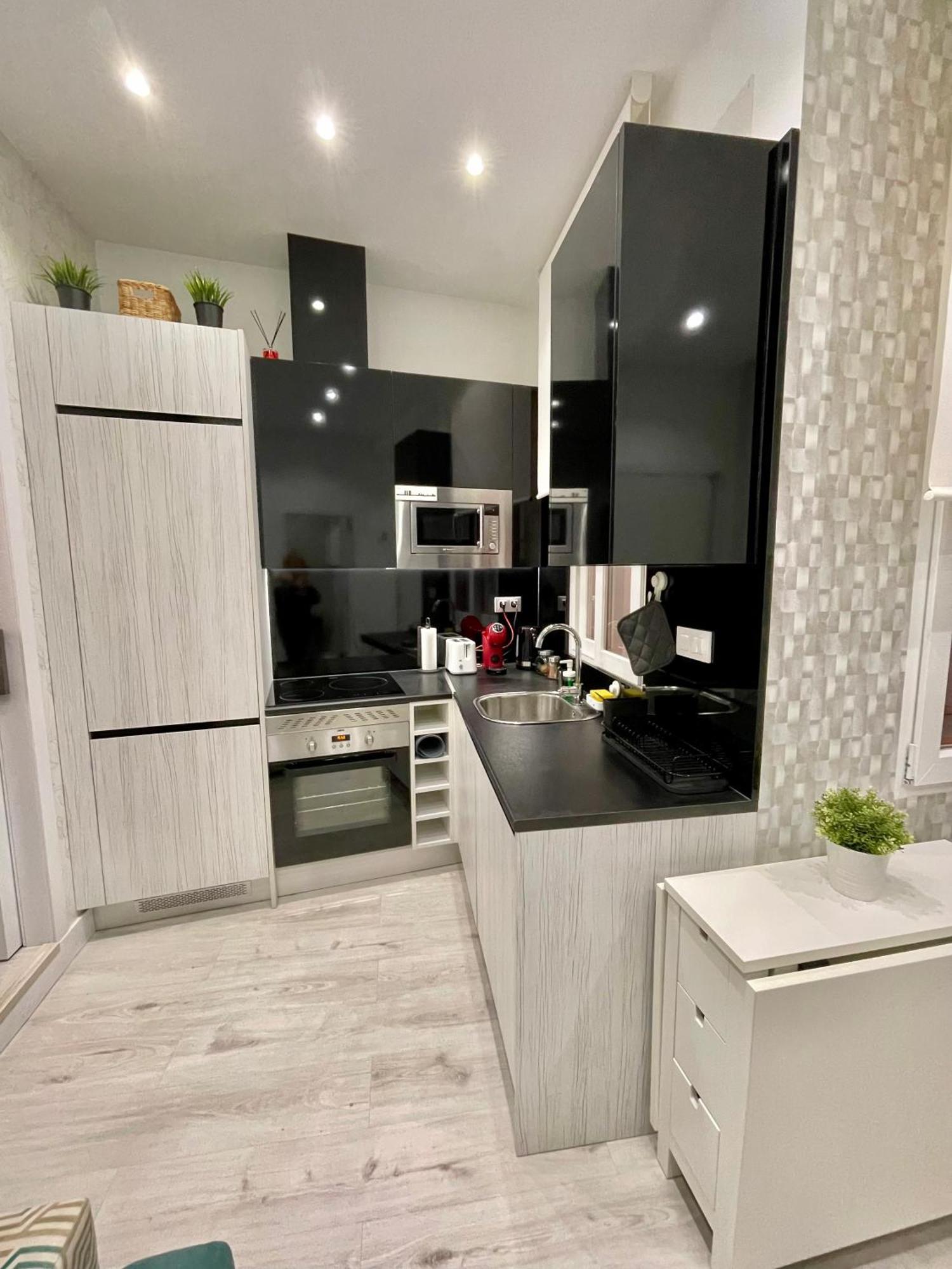 Adorable Apartamento En Chamberi Apartment Madrid Ngoại thất bức ảnh
